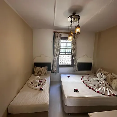 Kaleici Ozkavak 2* Antalya