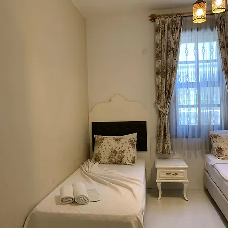 Kaleici Ozkavak Hotel 2*